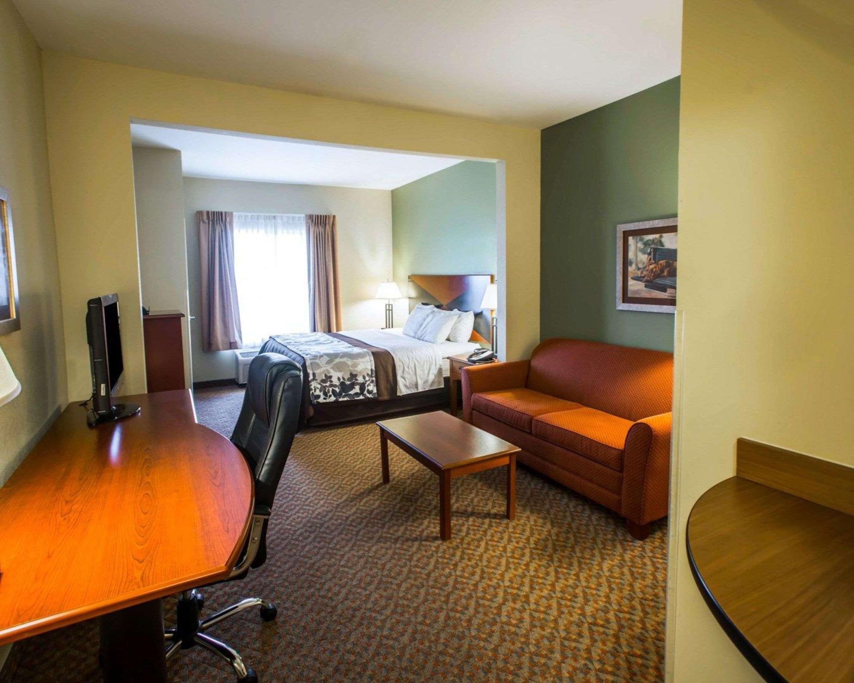 Hotel Sleep & I-70 Oakley