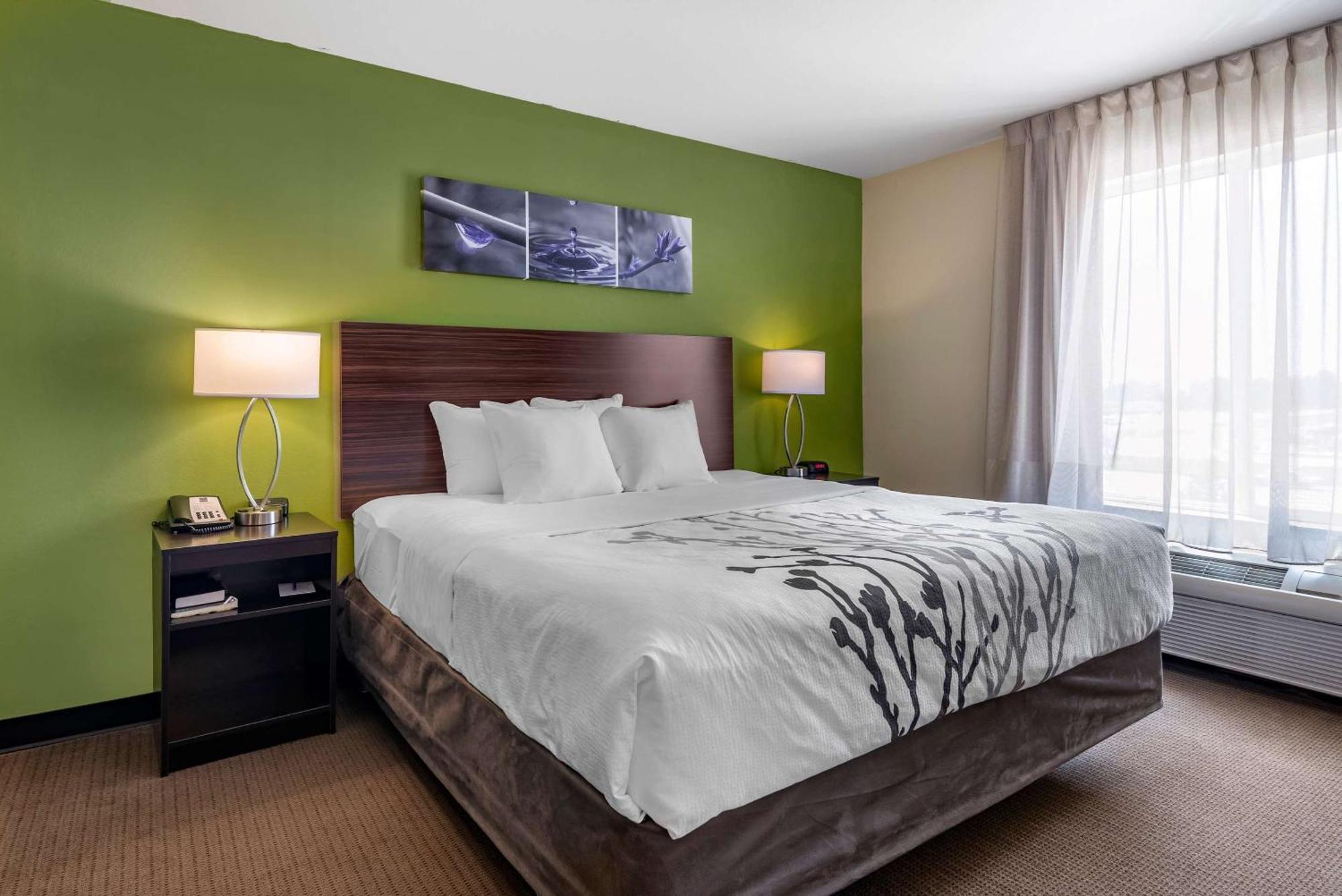 Hotel Sleep & I-70 3*