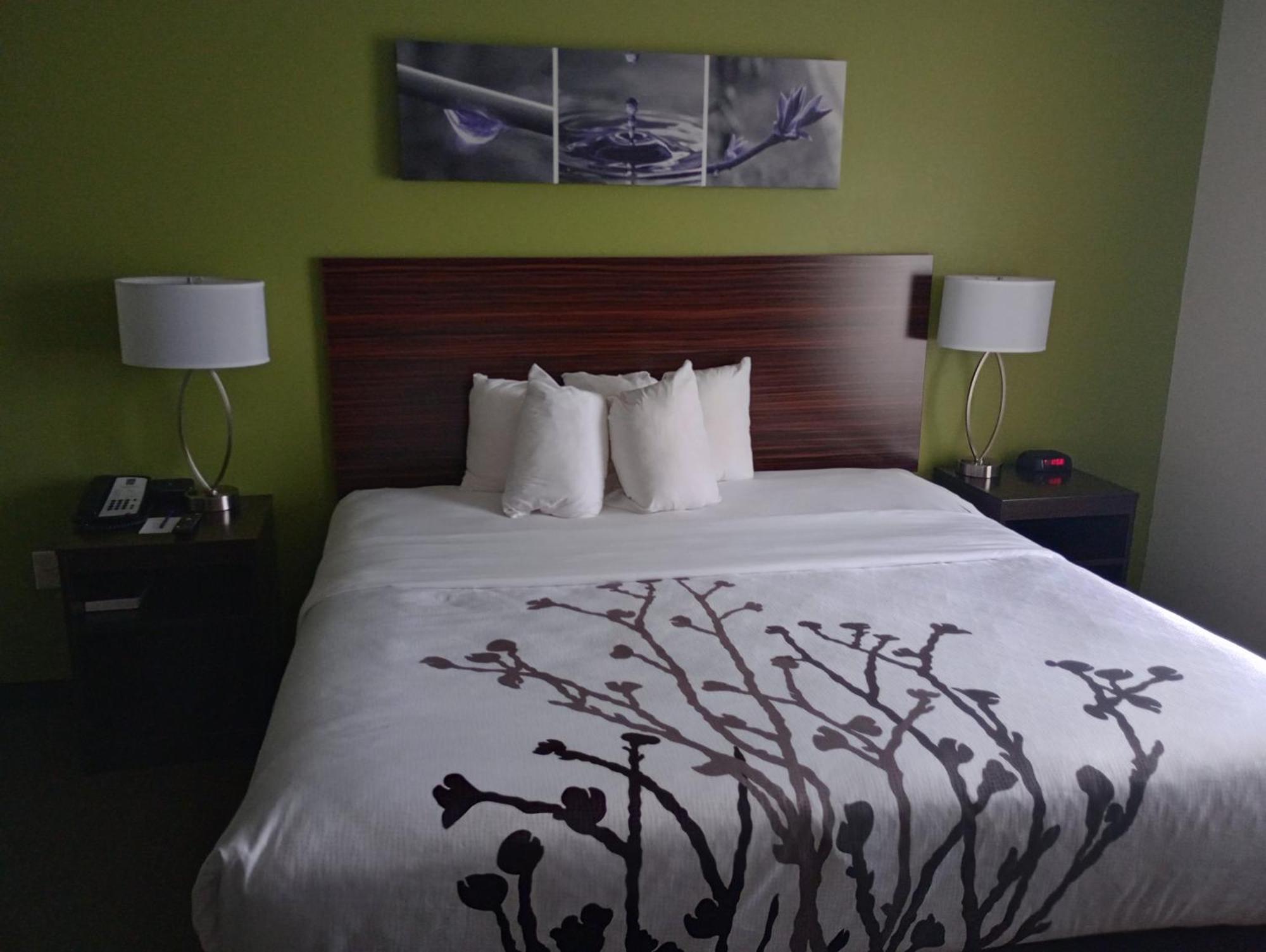 Hotel Sleep & I-70 3*